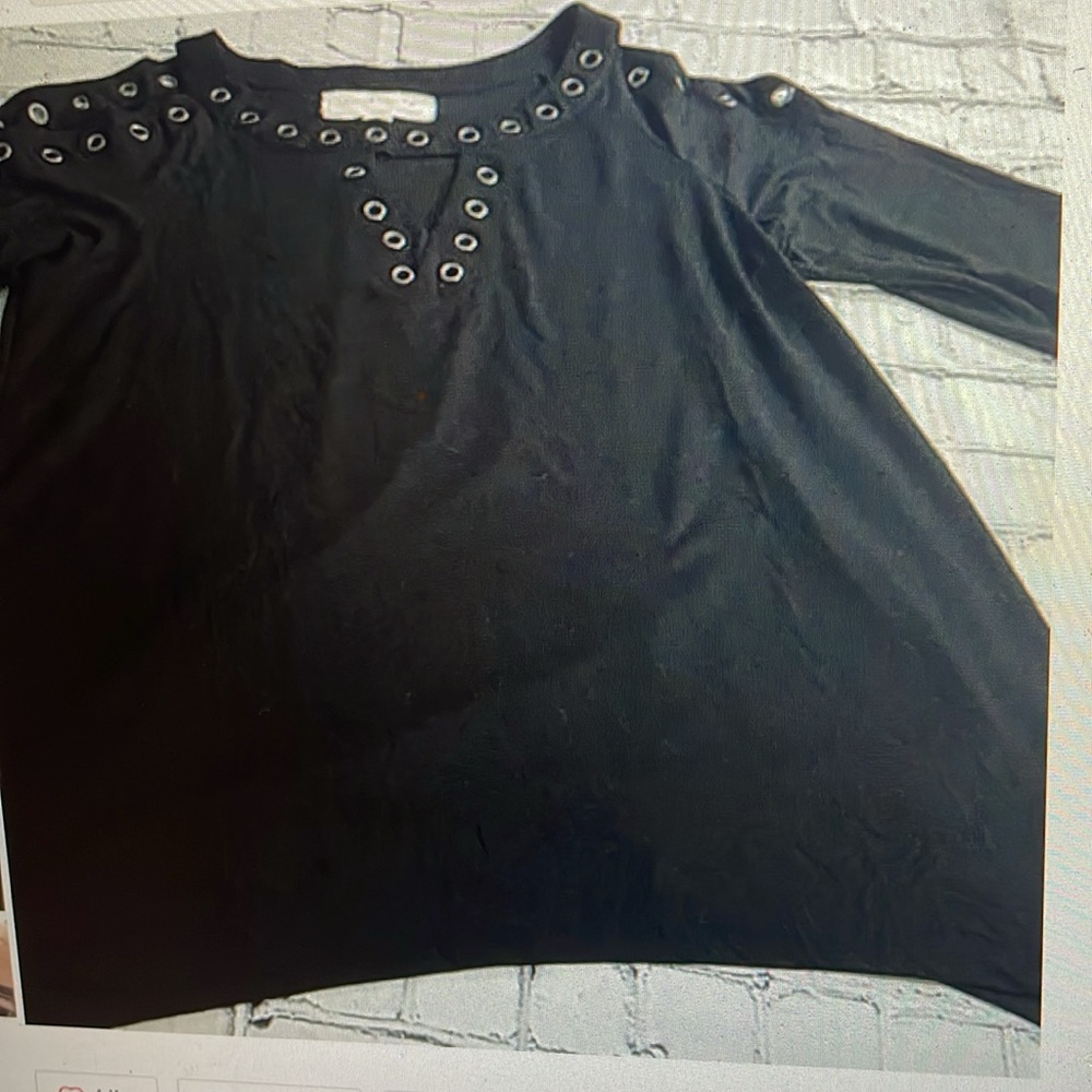 French Laundry Short sleeve black Cold Shoulder tunic L
